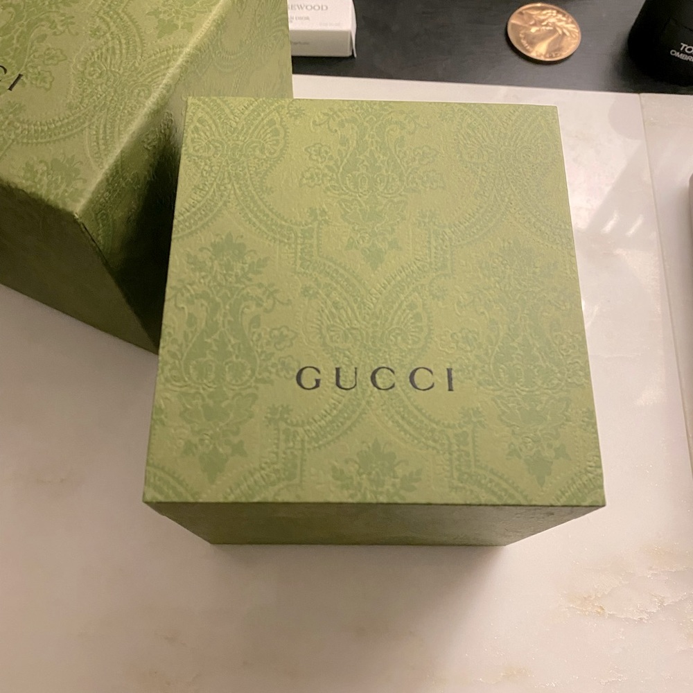GUCCI LUXURY WATCH CASE